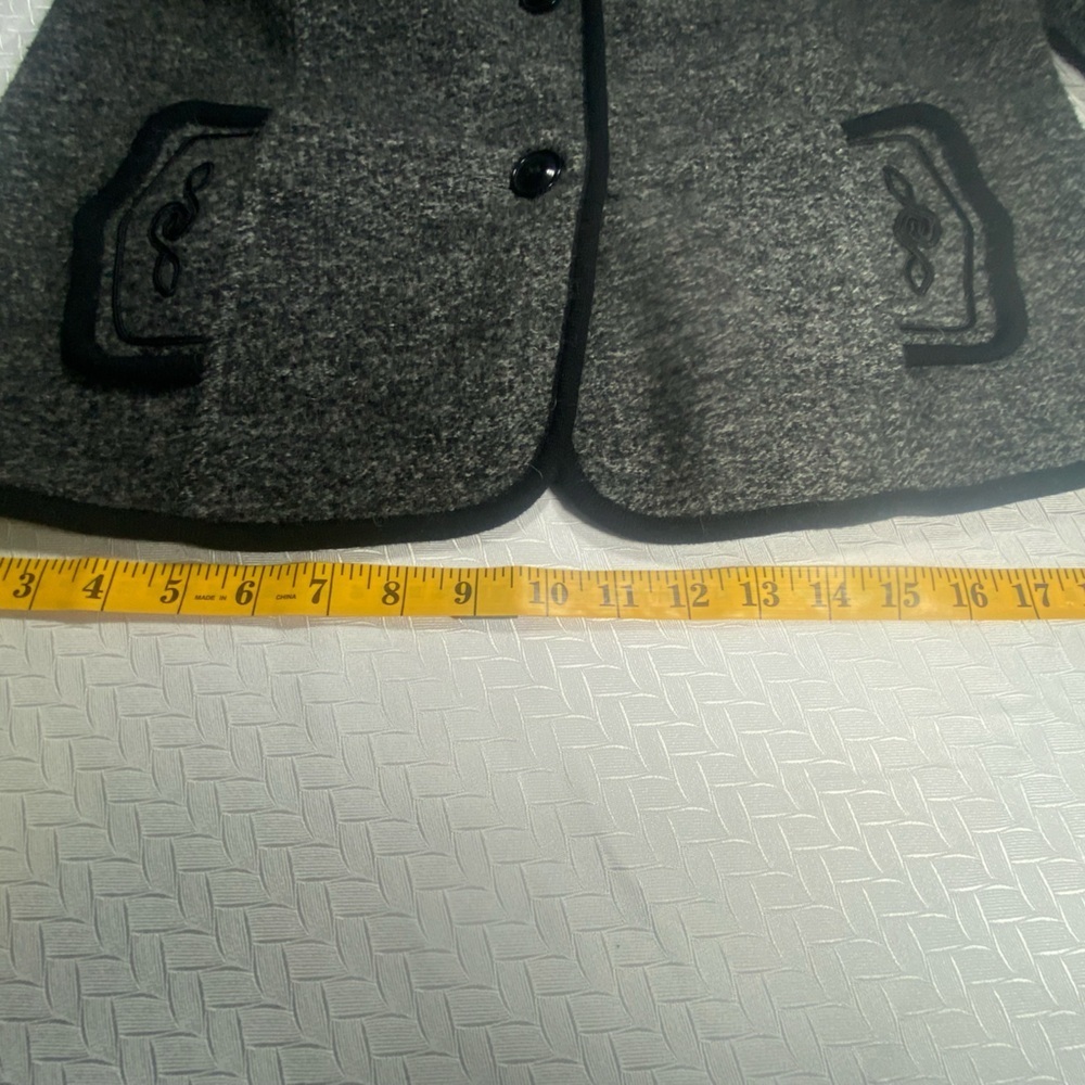 Chic Gray Pendleton Coat 100% Wool With Black Emb… - image 8